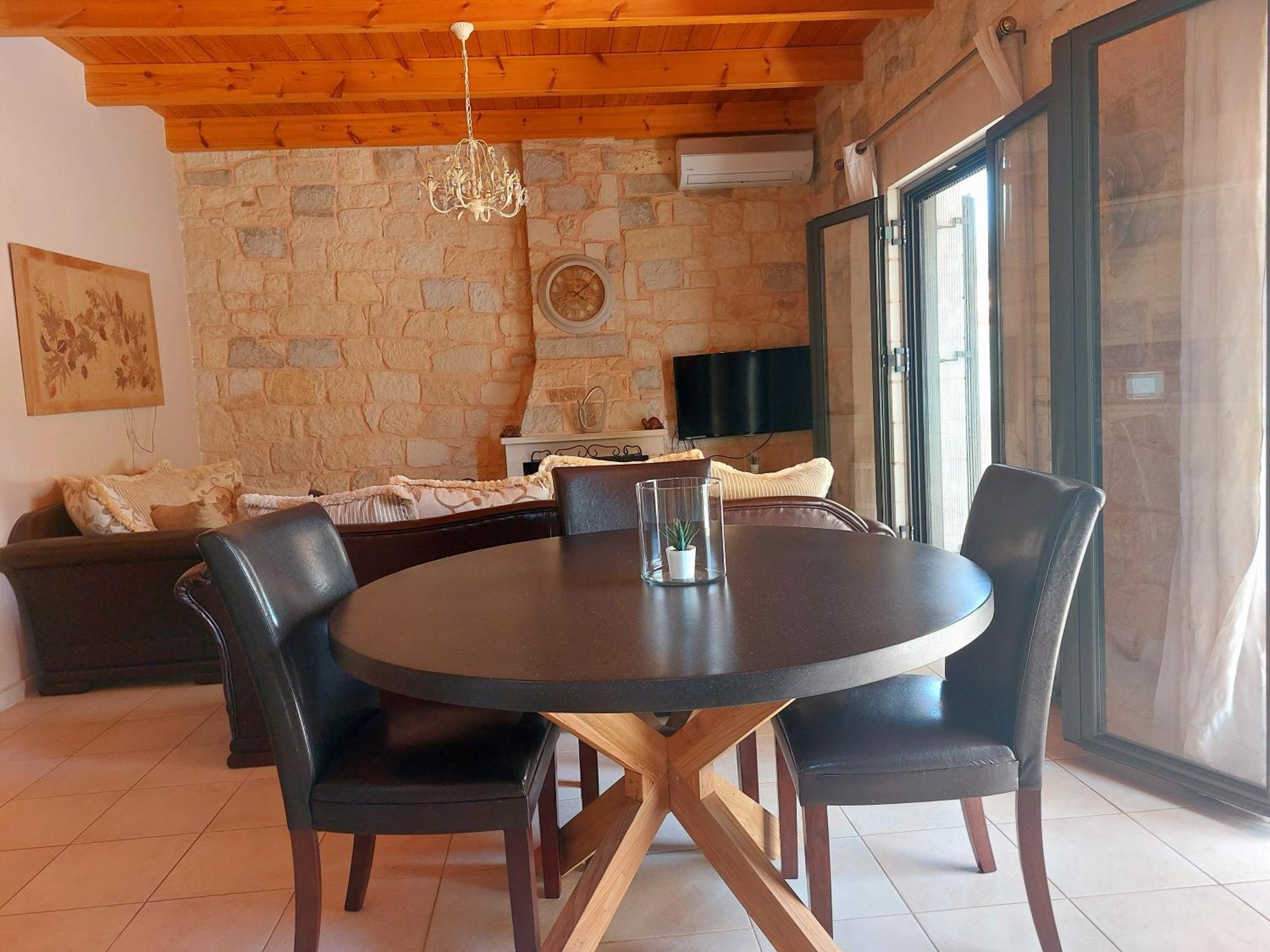 Constancia Villa